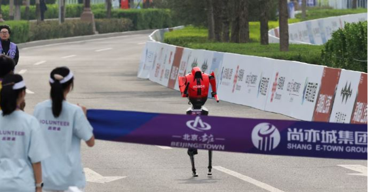 Maratonda robotlar insanları geçti!
