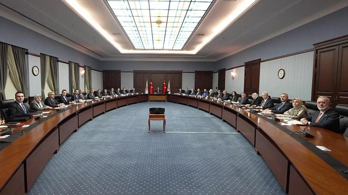 AK Parti’de MYK toplanacak… Gündemdeki başlıklar neler?