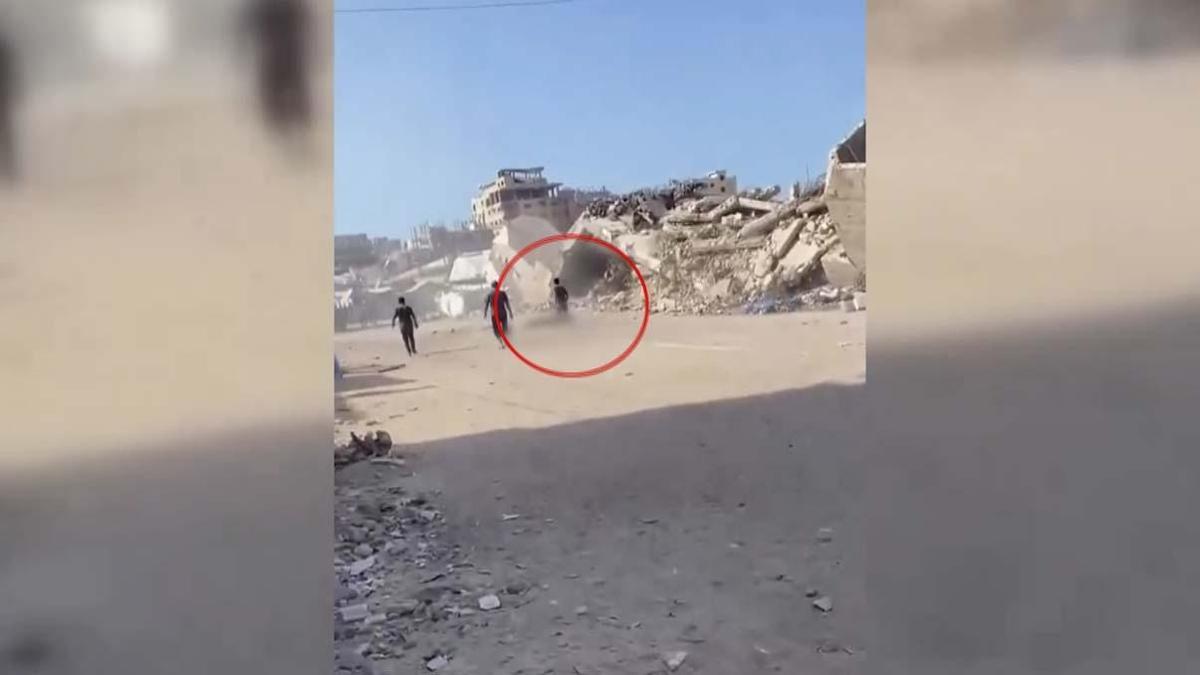 İsrail 12 yaşındaki Filistinli Muhammed'i bombaladı: Yaralıya yardım ederken öldürüldü!