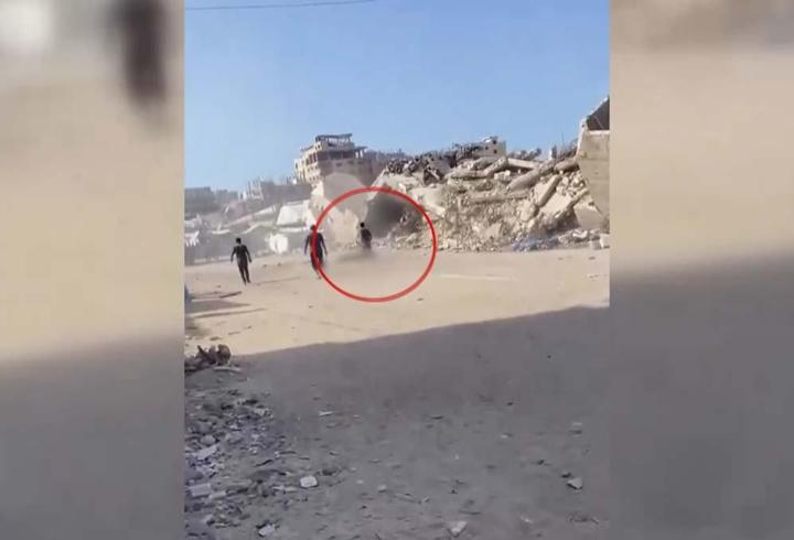 İsrail 12 yaşındaki Filistinli Muhammed'i bombaladı: Yaralıya yardım ederken öldürüldü!