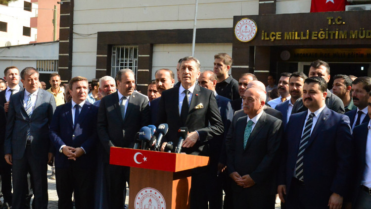 Tatil edilen okullardaki öğrenciler için önemli karar