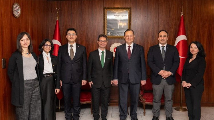 Büyükelçi Turan'dan Bavyera Başbakanı Söder'e ziyaret