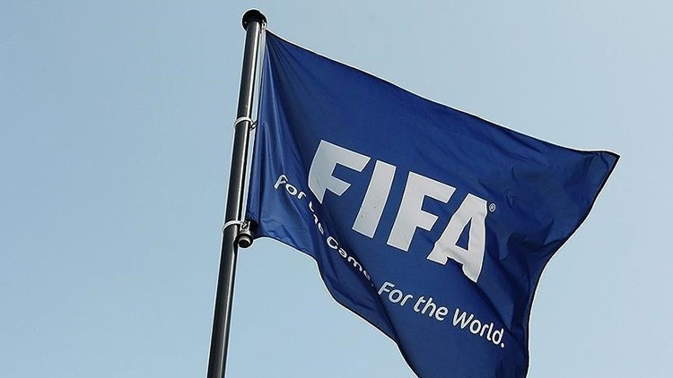 FIFA'dan 2 kulübe transfer yasağı!