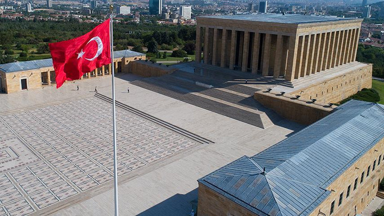 Belçika heyeti Anıtkabir'de