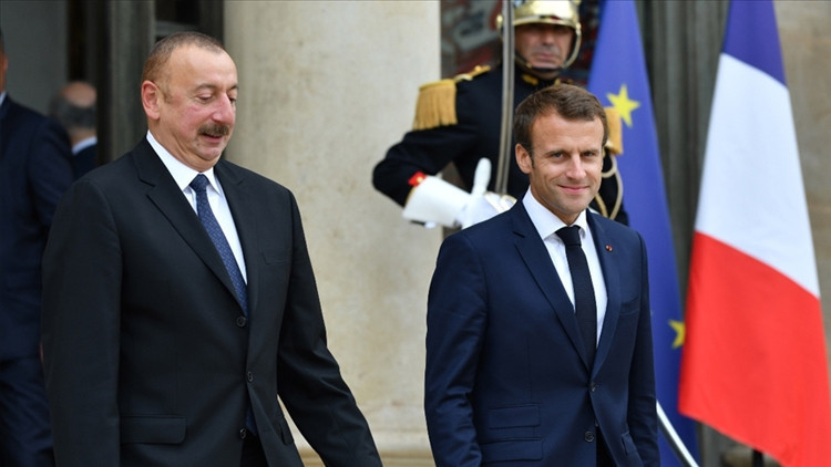 Aliyev ile Macron telefon görüşmesi gerçekleştirdi