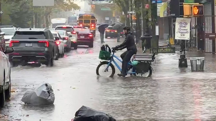 ABD'yi sel vurdu: 10 binden fazla kişi karanlıkta kaldı