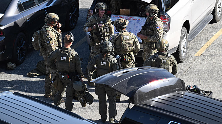 ABD'de bombalı soygun girişimi: FBI alarma geçti