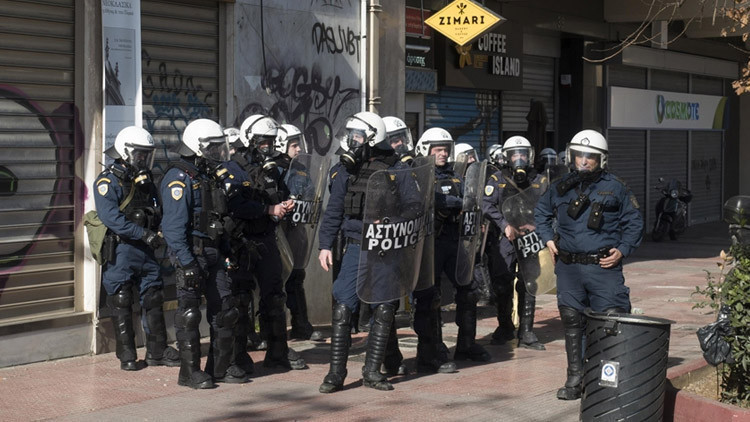Yunanistan'da yolsuzluk skandalı: 13 gözaltı