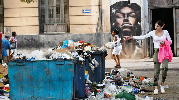 Havana ‘çöp şehir’e döndü