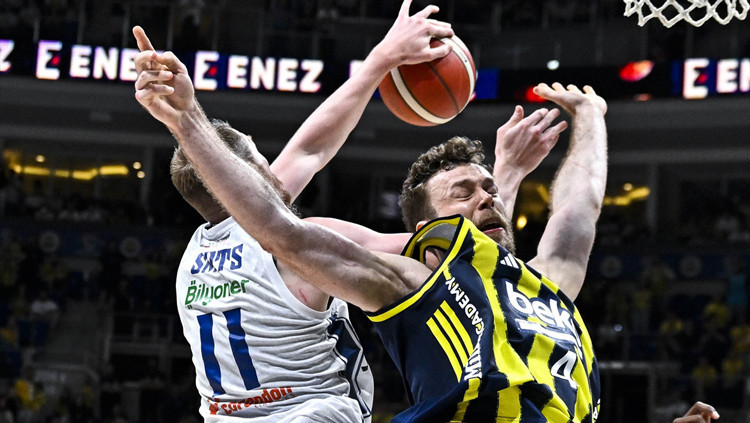 Fenerbahçe final, Anadolu Efes umut peşinde!