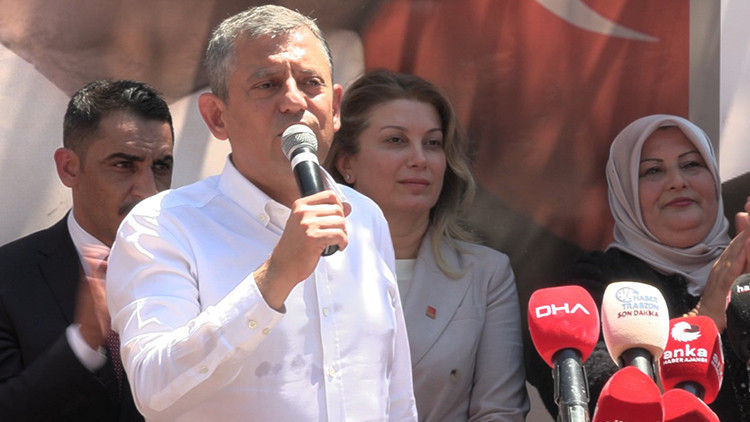 Özgür Özel, Gümüşhane'de konuştu: Siz partinizi alkışlayın
