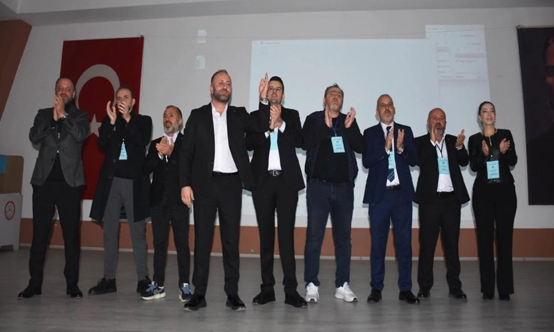 Altay'da kongre telaşı