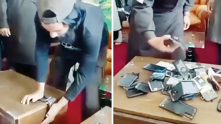 Taliban’dan memurlara akıllı telefon yasağı