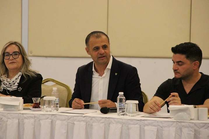 Muğlaspor yönetimi masayı kurdu