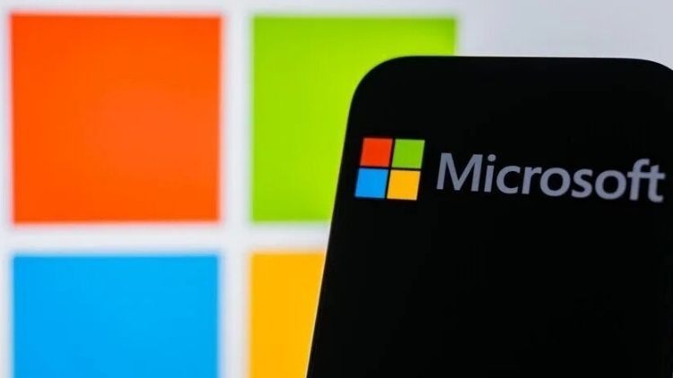 Microsoft'tan yapay zeka hamlesi: 2,5 milyar dolar yatırım yapacak
