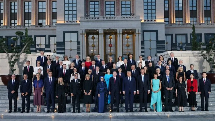 Ankara'daki NATO Zirvesi dünyanın gündemine oturdu