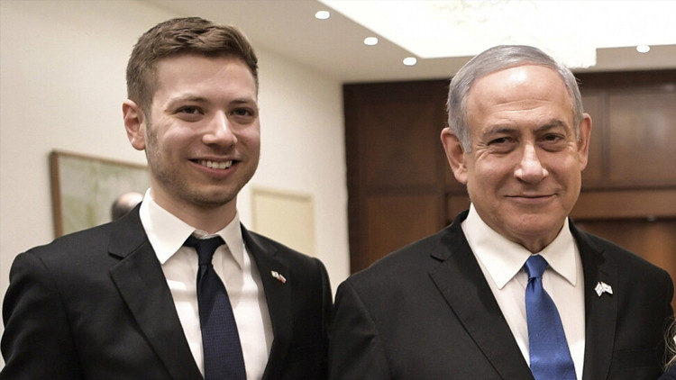 Netanyahu'nun oğlu ismini değiştirdi