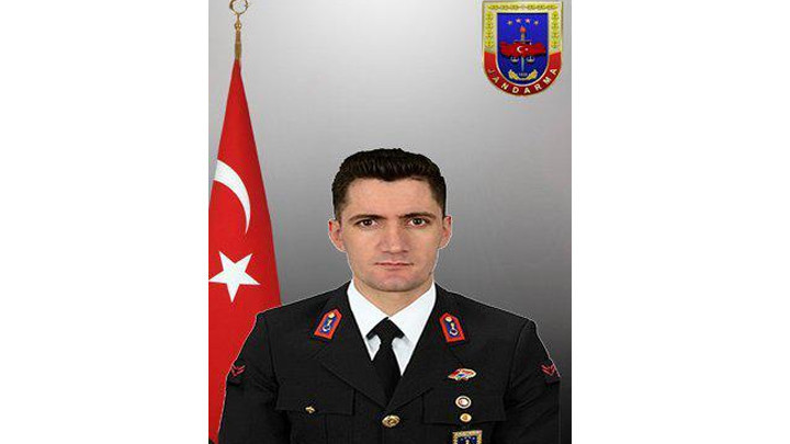 Halı saha maçında kalp krizi geçiren uzman çavuştan acı haber