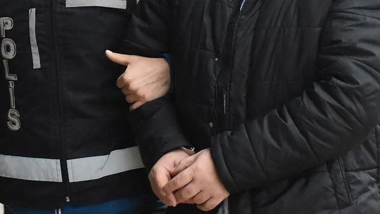 Ankara'da FETÖ'nün bilişim ağına 'Signal' darbesi: 10 gözaltı