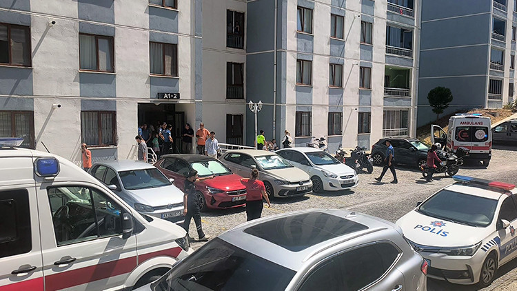 Ayrılık sonrası vahşet! Berfin'i evde silahla katledip kendi hayatına son verdi