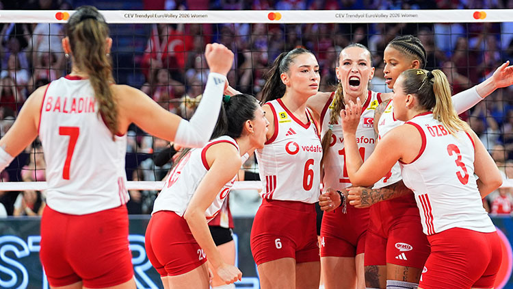 Haydi kızlar final aşkına!