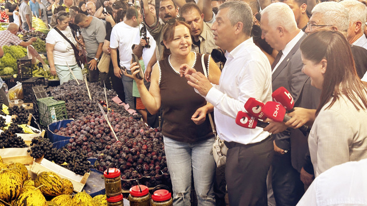 Özgür Özel’den: Emeklilere zam sözü