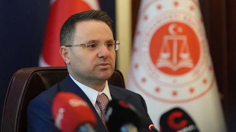 Adalet Bakanı Akın Gürlek: Boşanma ve nafaka düzenlemesi ekim ayında hayata geçirilecek