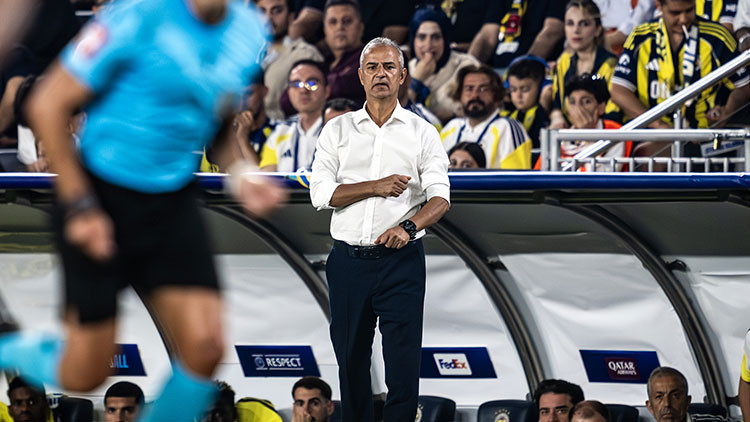 İsmail Kartal'a şişe atan taraftara men cezası!