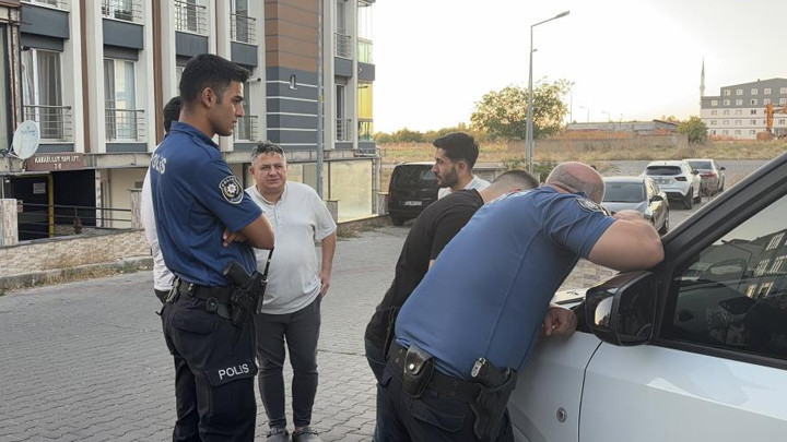 Kırıkkale'de ekipleri harekete geçiren olay! Evde uyuyakaldı 50 dakikada uyandırıldı... 'İnanın, bıraksanız hala uyurum'