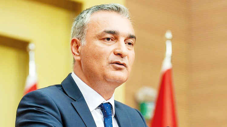 CHP’den Yeni Parti’ye transfer göndermesi