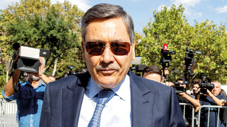 Melih Gökçek’in savunması: ‘Gelinim zengin’
