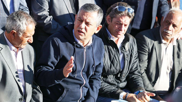 Özgür Özel Kars’ta konuştu: Bu yürüyüşün rotası iktidar
