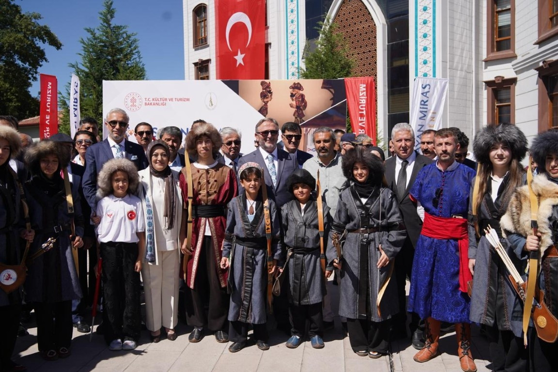 Kütahya yaşayan miras şöleni tüm coşkusuyla başladı
