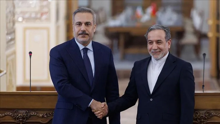 Dışişleri Bakanı Hakan Fidan, İranlı mevkidaşı Abbas Arakçi ile görüştü
