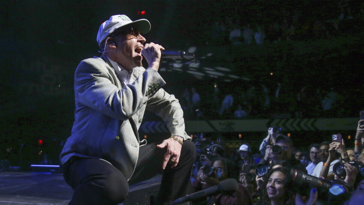 Filistin'e desteği nedeniyle hedef alınan ABD'li rapçi Macklemore pes etmedi: 1 milyon dolarlık bağış sözü