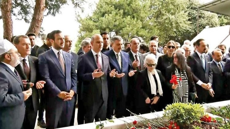 Adnan Menderes ve arkadaşları anıldı… Gedik’in naaşı ‘anıt mezar’a