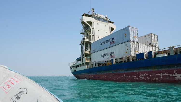 İran'dan Togo bayraklı tankere saldırı