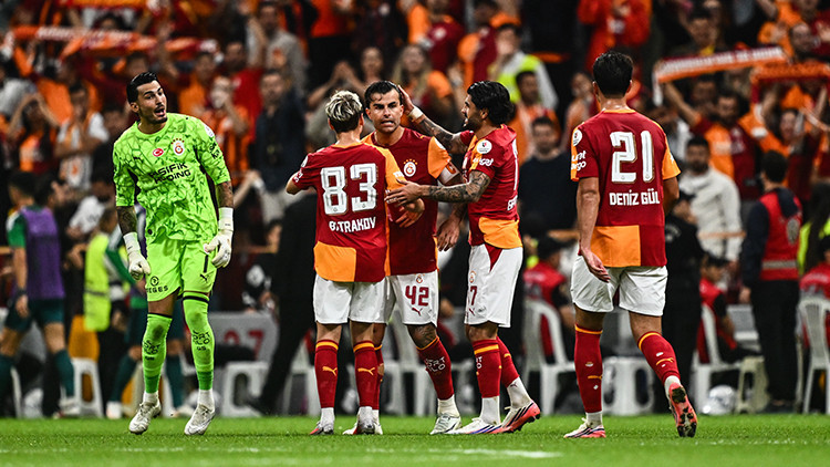 Galatasaray, Trabzonspor maçı kamp kadrosunu açıkladı! 4 eksik
