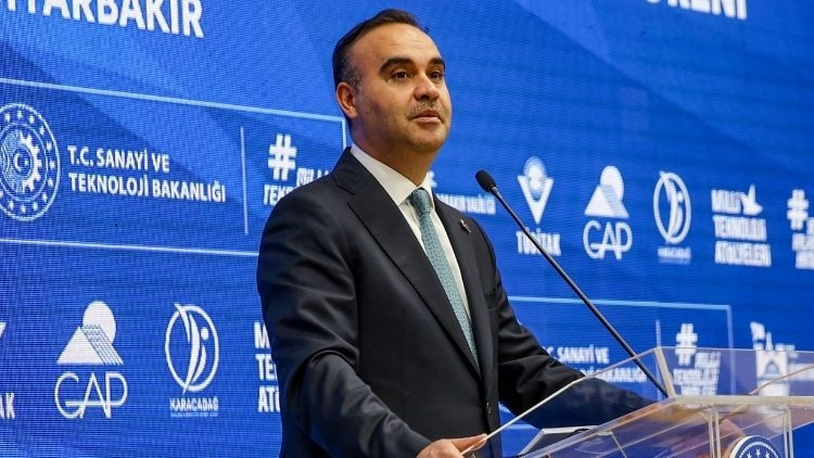 Bakan Kacır: 8 proje için sözleşmeleri imzalayacağız