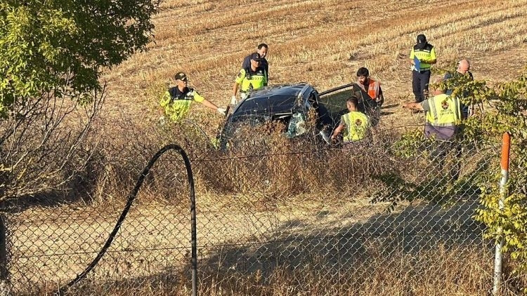 Tekirdağ'da takla atan otomobilde 1 kişi öldü, 2 kişi yaralandı