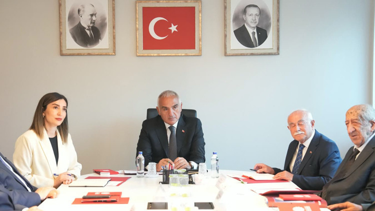 Alevi-Bektaşi Danışma Kurulu ilk toplantısını Bakan Ersoy başkanlığında gerçekleştirdi