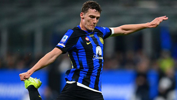 Beşiktaş'tan savunmaya Benjamin Pavard hamlesi!