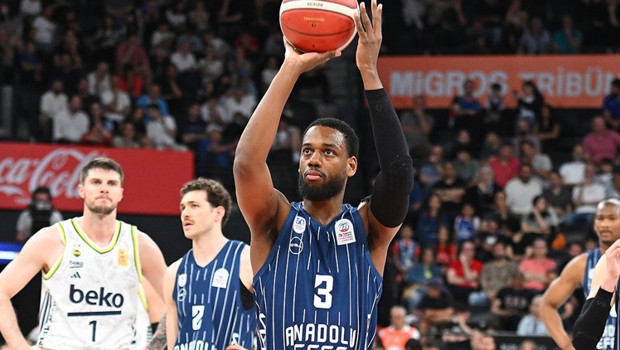 Anadolu Efes kazandı, seri 4. maça taşındı!