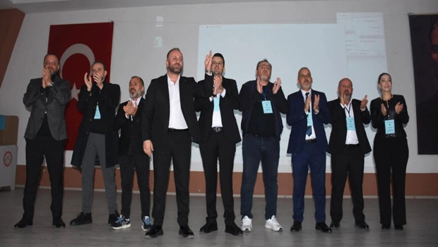 Altay'da kongre telaşı