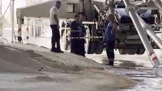 Antalya'da feci ölüm: Temizlemek istediği kamyonun yanında cansız bedeni bulundu
