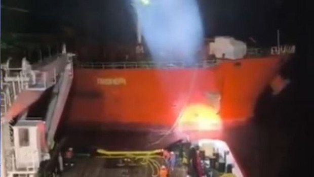 Bakanlık duyurdu… Petrol yüklü tanker, Marmara Adası açıklarında sürüklendi