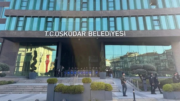 Üsküdar Belediyesi'ne yönelik soruşturmada 3 kişi tutuklandı