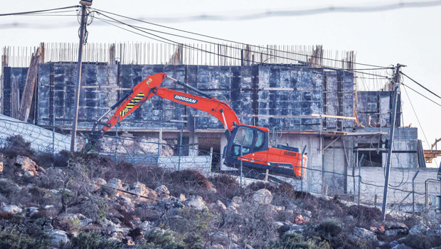 İsrail Filistin’in tarlalarına göz dikti