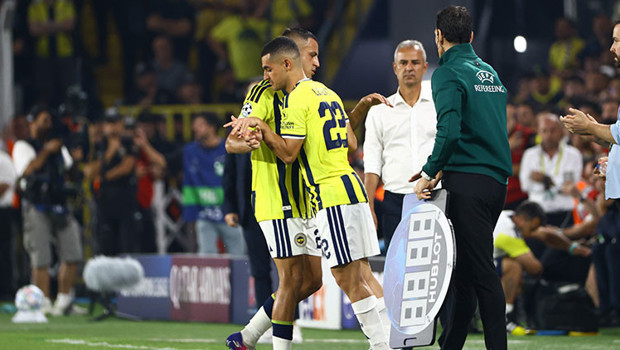 Bartuğ Elmaz, Roma maçına devam edemedi!