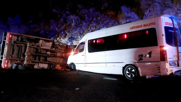 Giresun'da korkunç kaza! 23 kişi yaralandı